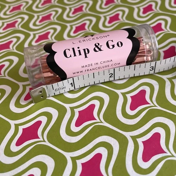 FANCY! Brand new, rose gold, large bobby pins great gift ? FANCY! Brand new, rose gold, large bobby pins great gift ? main image 2